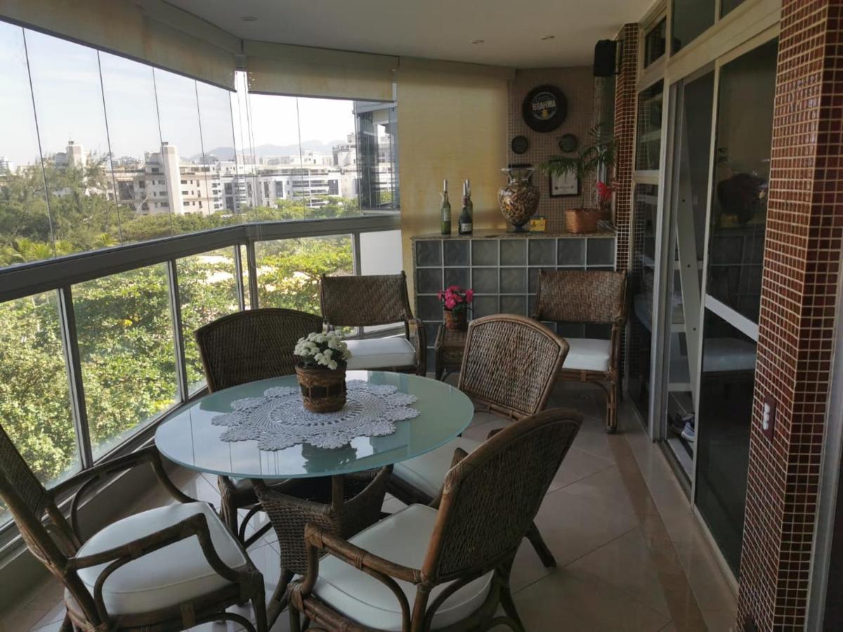 Apartamento frente mar, Posto 5 - Barra da Tijuca Rio de Janeiro Exterior foto